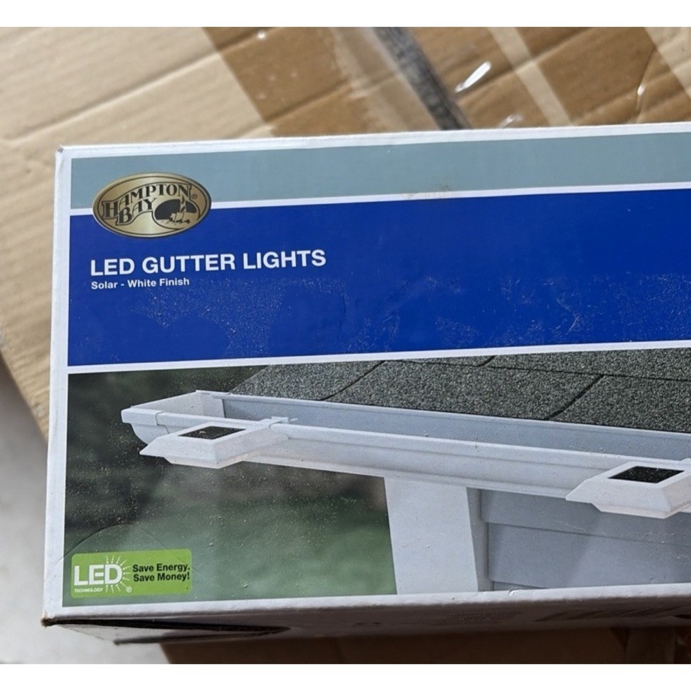 Hampton Bay LED Solar Gutter Light, White Finish, Energy Saving Outdoor